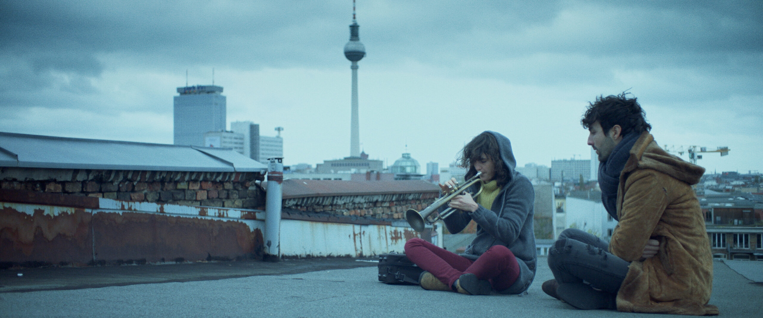 02_Ainda Temos a Imensidão da Noite_filme de Gustavo Galvão_com Ayla Gresta e Gustavo Halfeld_foto de André Carvalheira