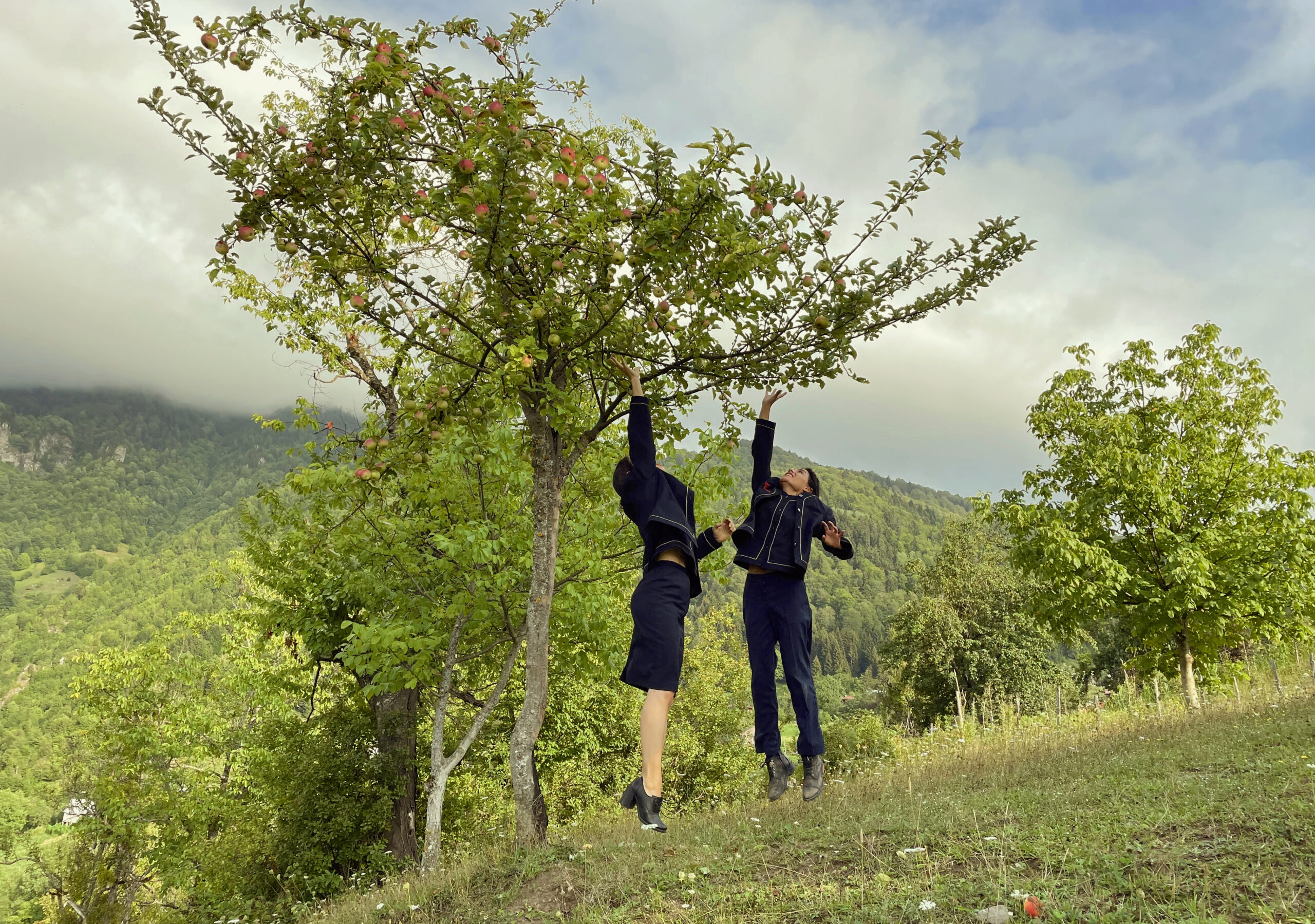 2. Gondola, Nini Soselia, Mathilde Irrmann, tree