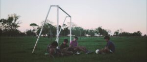 CRUZAR UN PUENTE - FOTOGRAMA 02