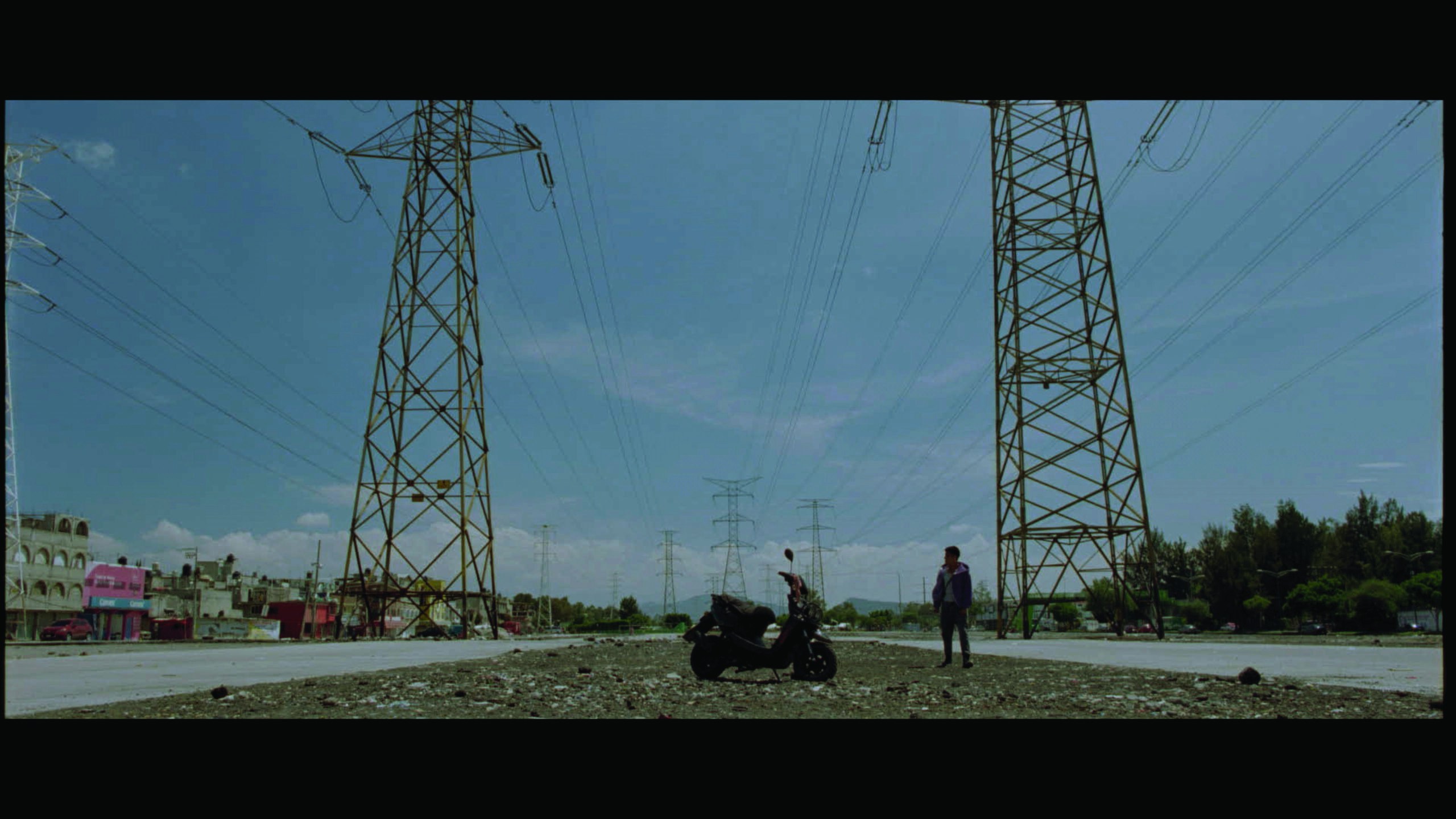 04_Era_mas_grande_tierra_still_BAJA - Abraham Arellano