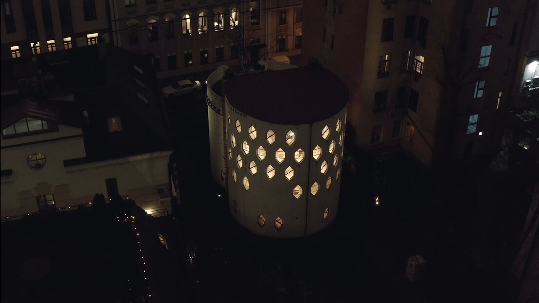 melnikov_230315_music_1.01_17_00_11.still025_1